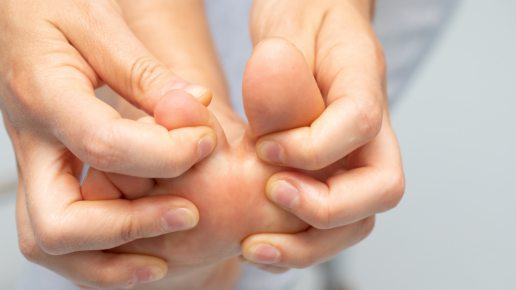 Big Toe Pain? Our Experts Can Help The Healthcare Hub
